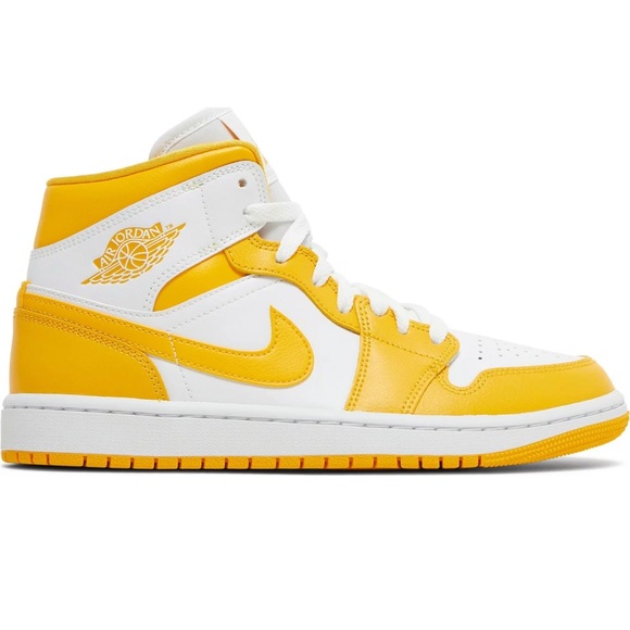 Air Jordan 1 Mid - Picture 1 of 15